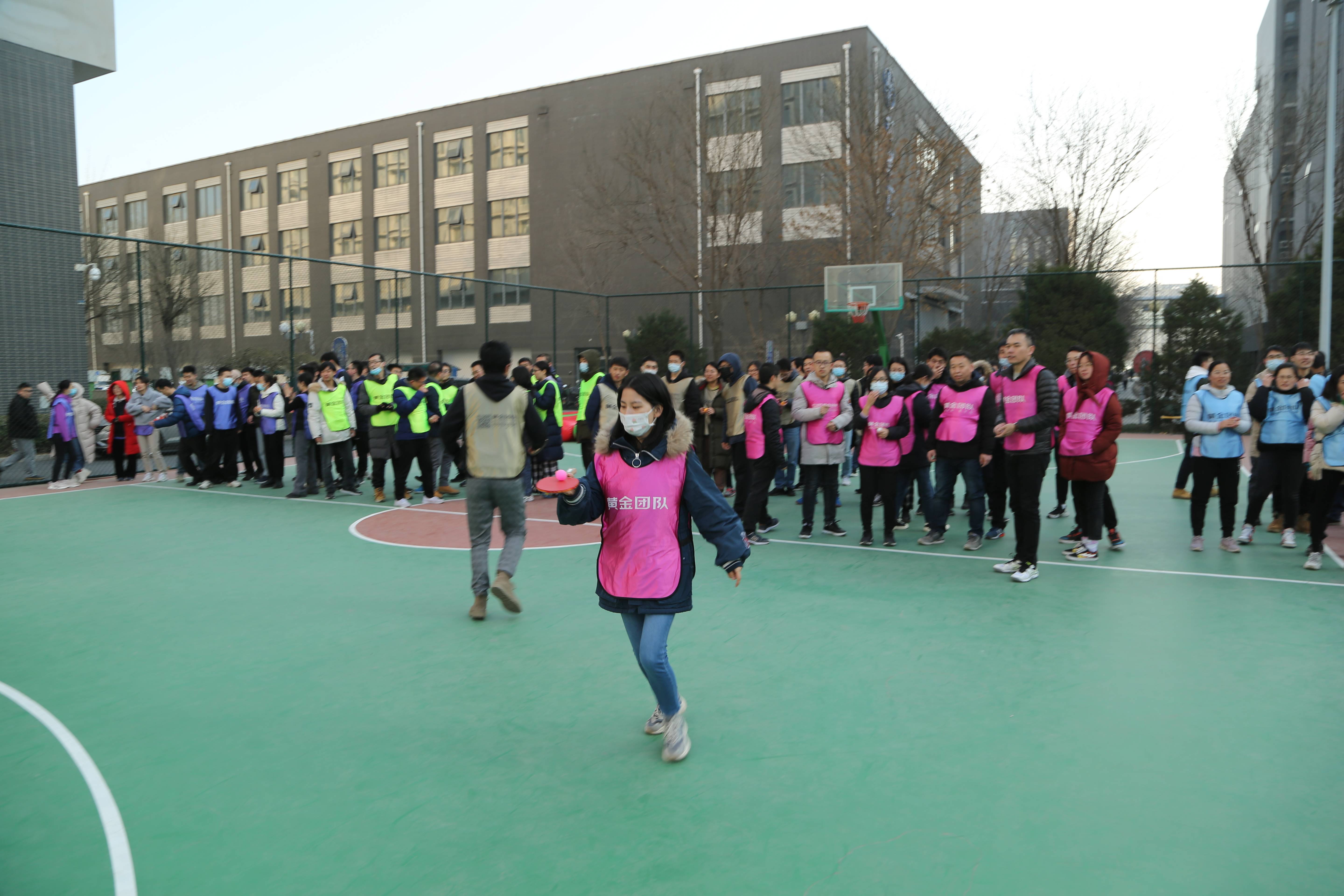 窗口期突围战来临；亚特兰大围绕国王杯临场应变；气氛紧张；团队化学反应显著