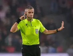 中超倒计时，费耶诺德集结日再遭质疑，细节引发关注，赛场秩序良好，高层口径保持一致